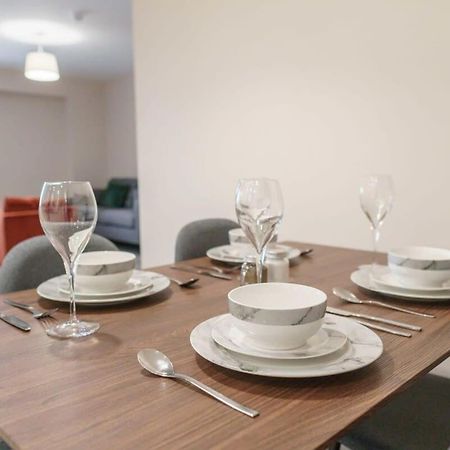 Bright 2 Bed Apartment Manchester - Sleeps 4 Exteriér fotografie